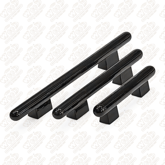 MD-17002 (R)